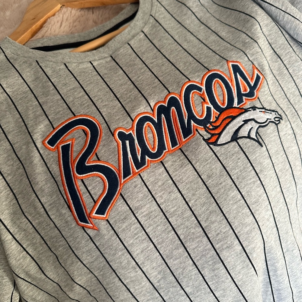 New Era Denver Broncos Throwback T-Shirt Jersey